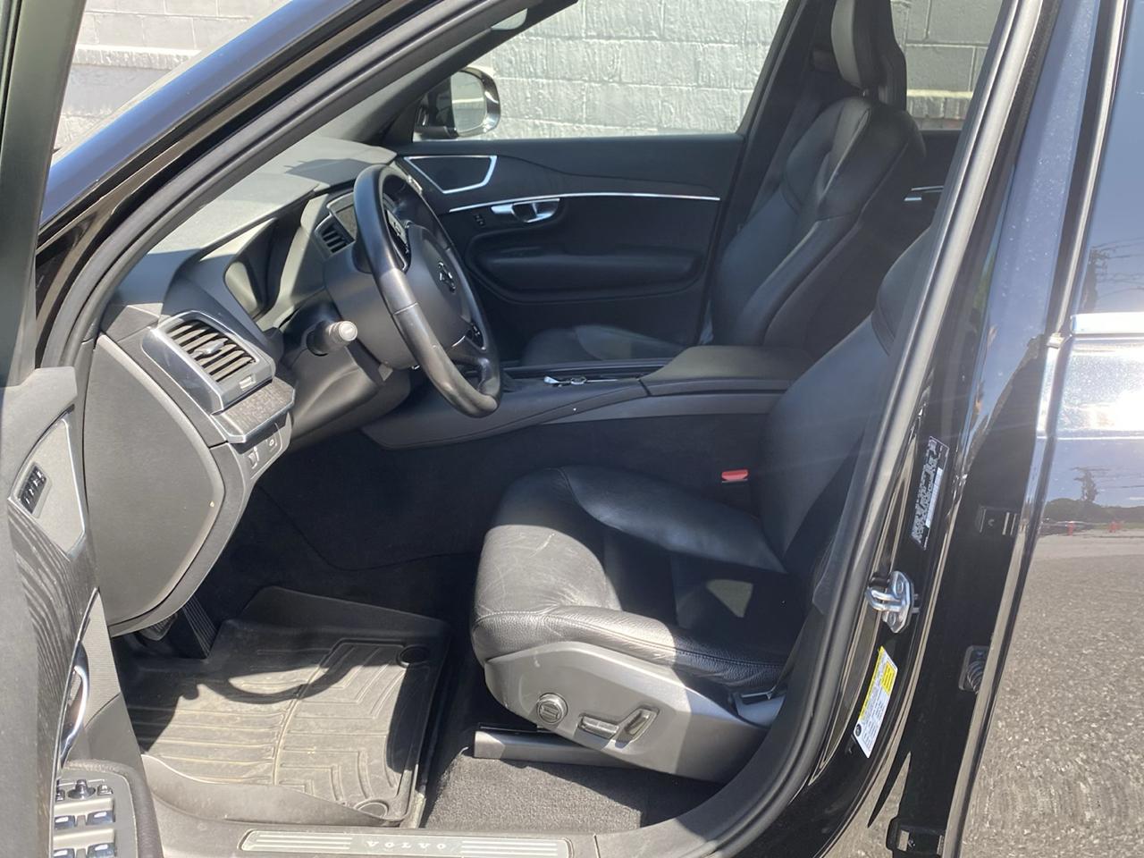 Volvo XC90 T6 Momentum AWD 2020
