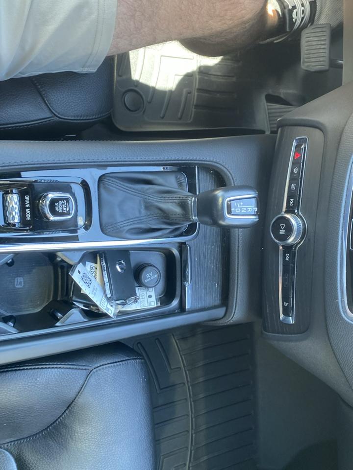 Volvo XC90 T6 Momentum AWD 2020