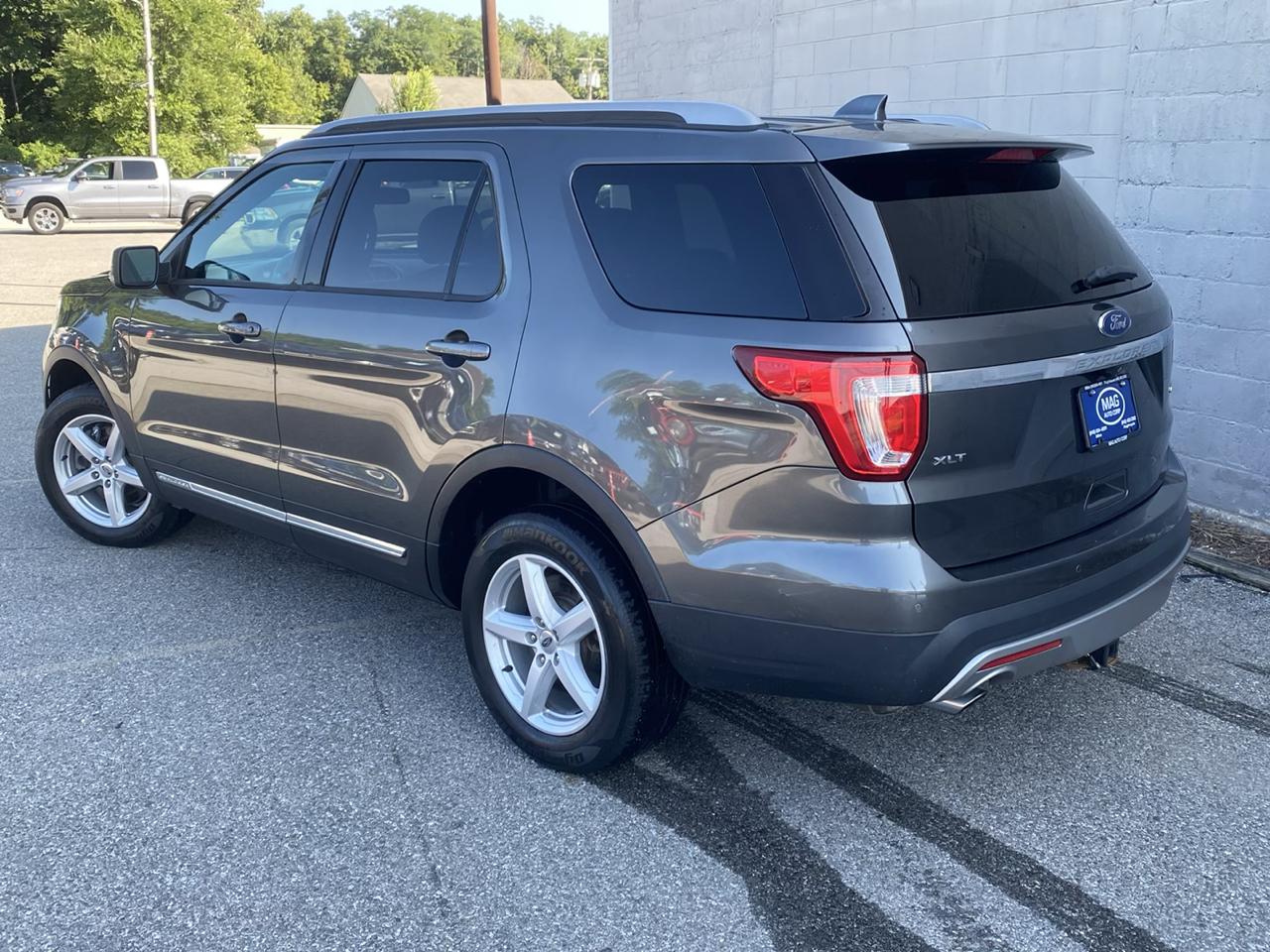Ford Explorer XLT 4WD 2017