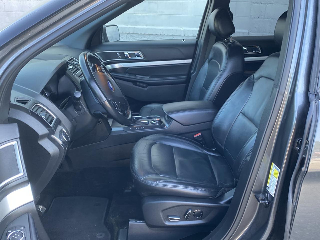 Ford Explorer XLT 4WD 2017