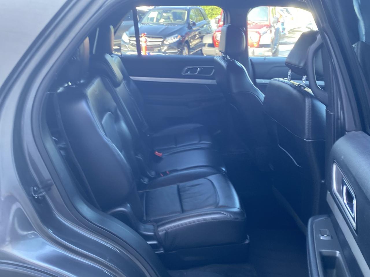 Ford Explorer XLT 4WD 2017
