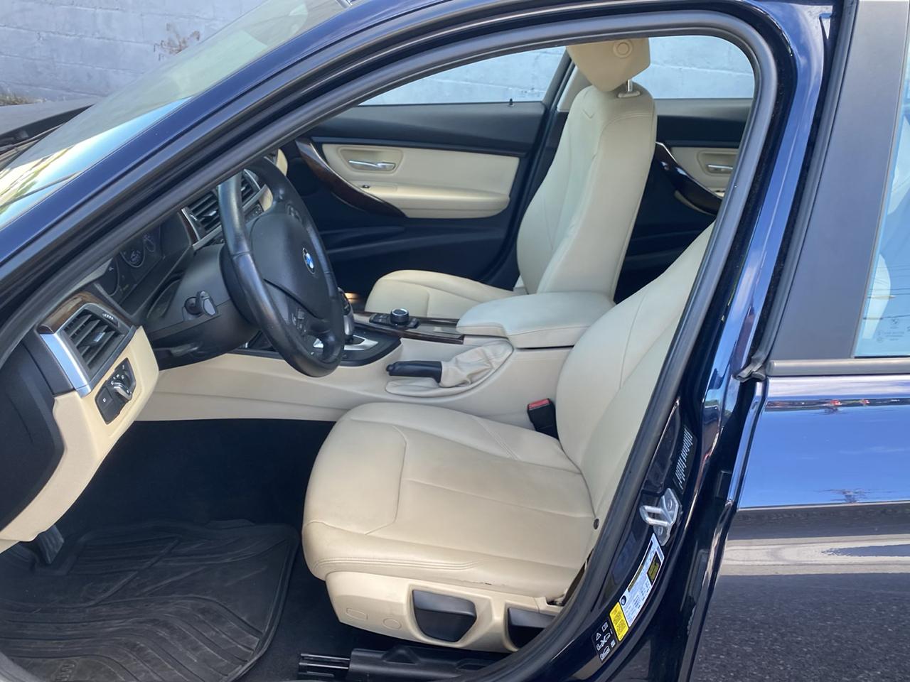 BMW 3-Series 320i xDrive Sedan 2017