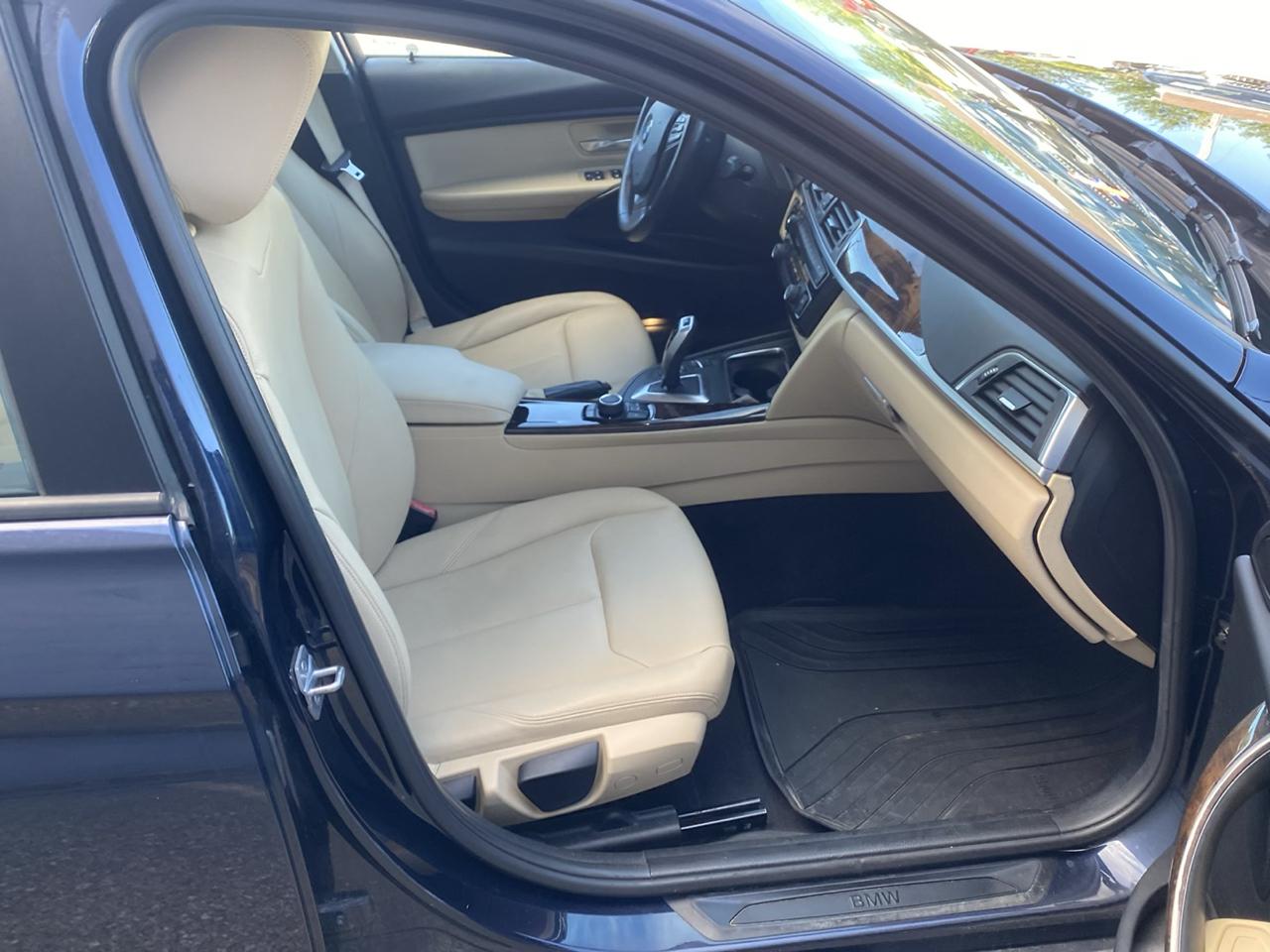 BMW 3-Series 320i xDrive Sedan 2017