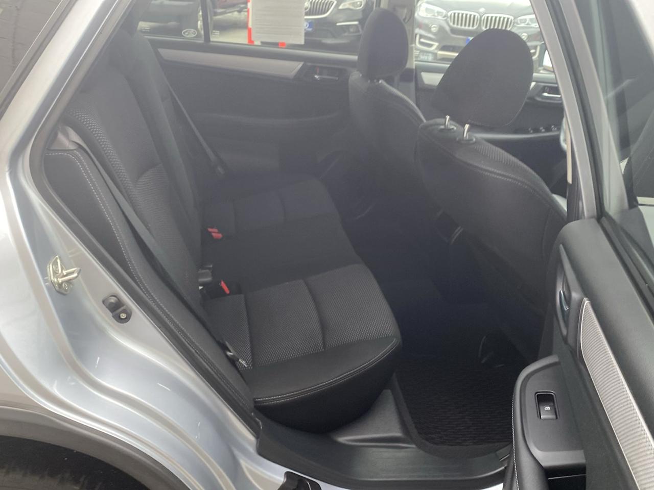 Subaru Outback 2.5i Premium 2017