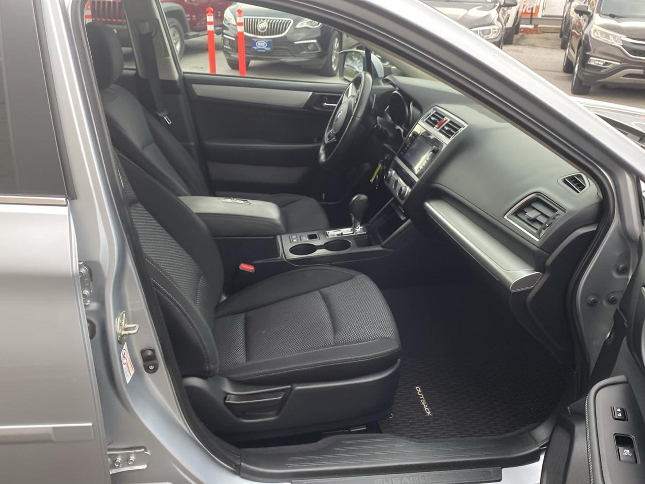 Subaru Outback 2.5i Premium 2017