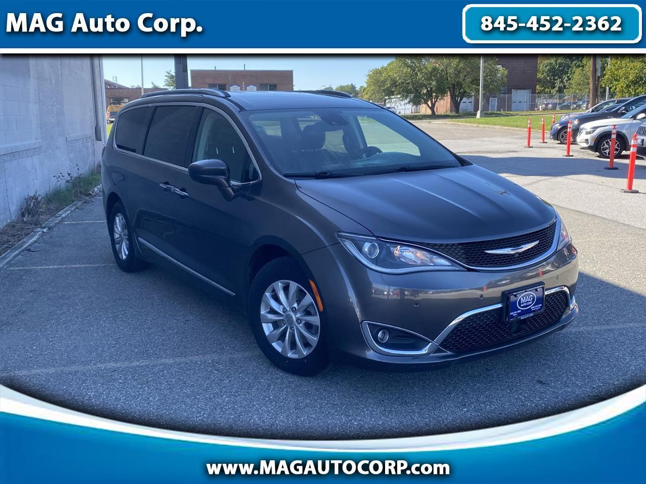 2018 Chrysler Pacifica Touring-L