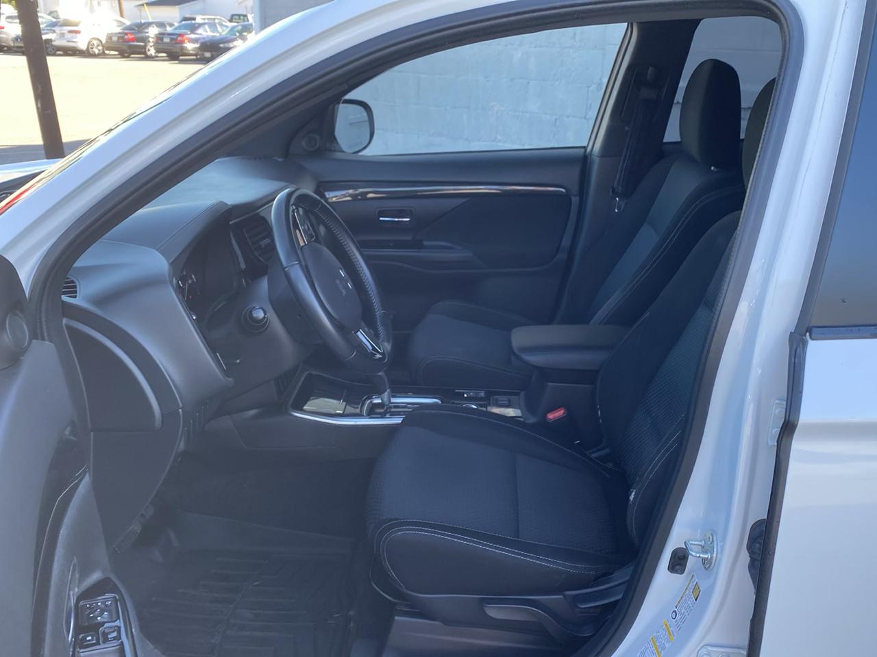 Mitsubishi Outlander SEL AWD 2018