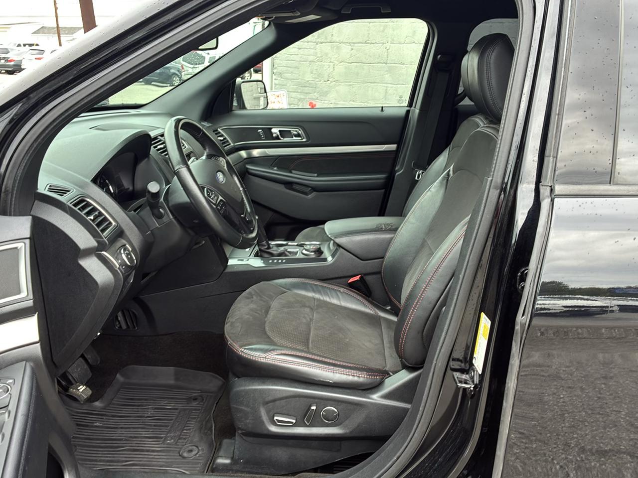 Ford Explorer XLT 4WD 2018