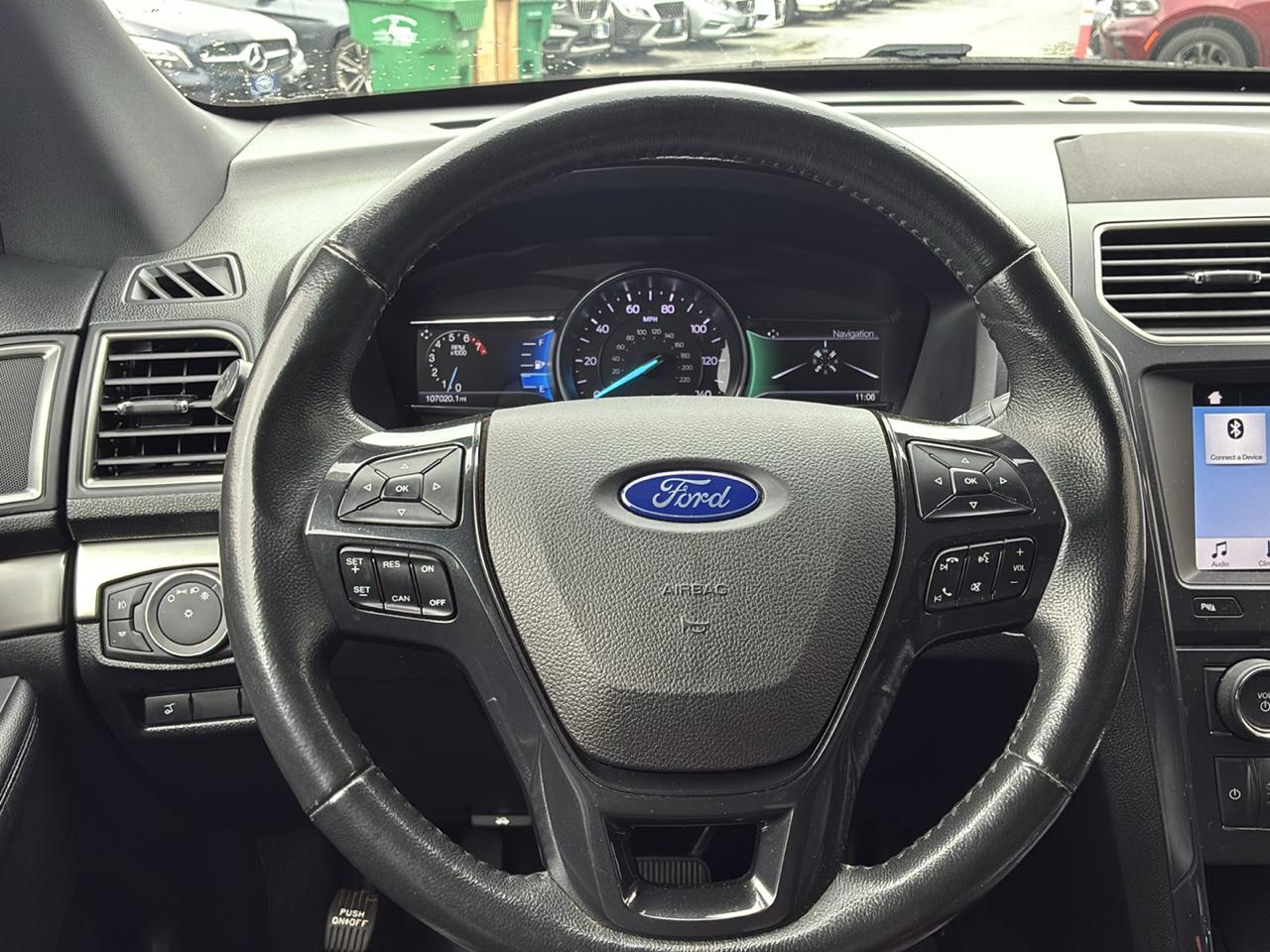 Ford Explorer XLT 4WD 2018
