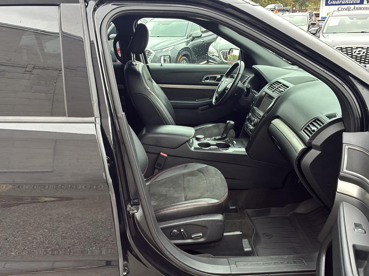 Ford Explorer XLT 4WD 2018