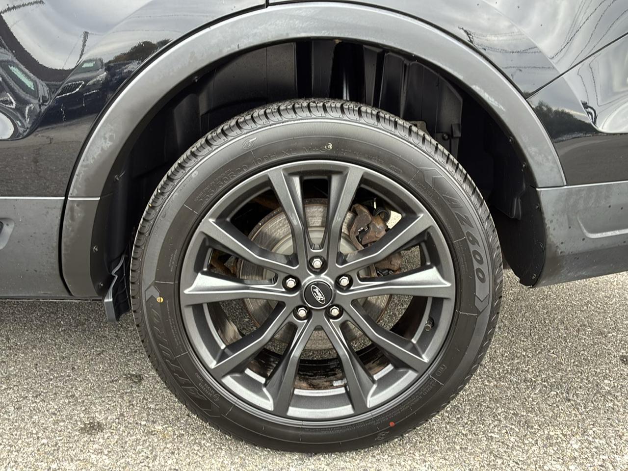 Ford Explorer XLT 4WD 2018