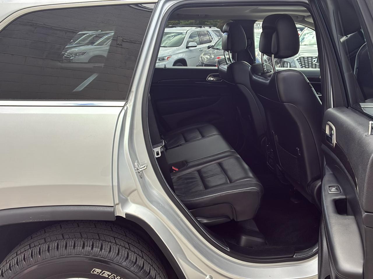 Jeep Grand Cherokee Laredo 4WD 2013