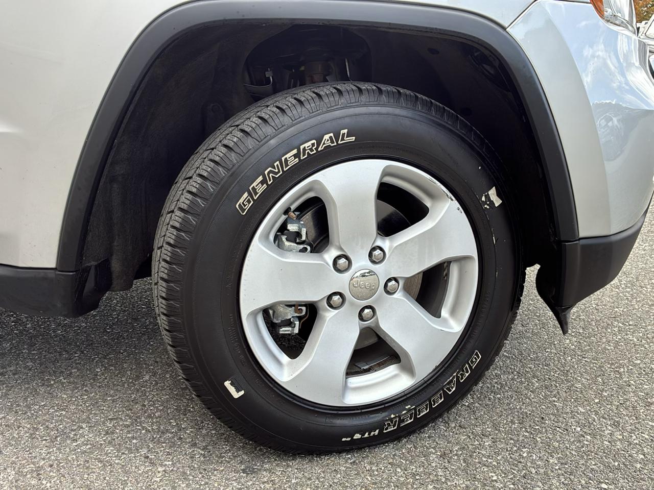 Jeep Grand Cherokee Laredo 4WD 2013