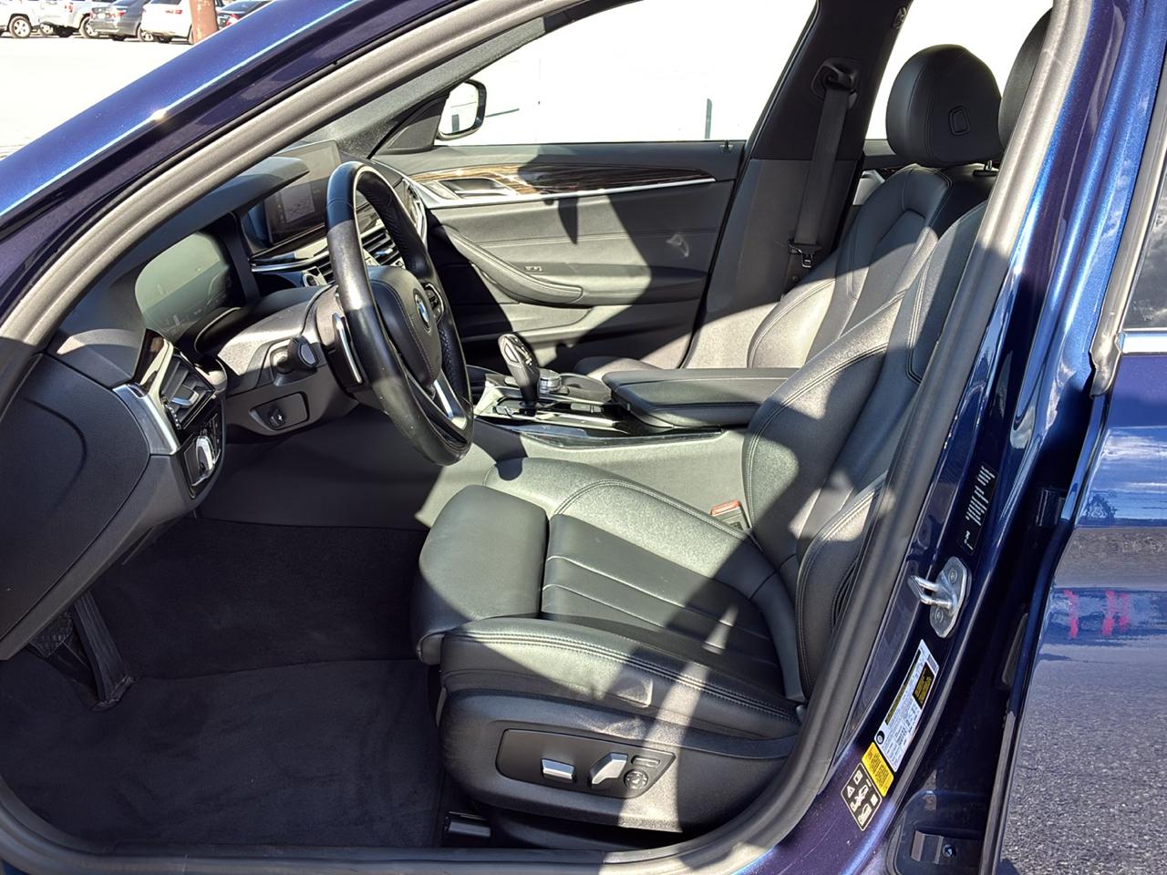 BMW 5-Series 530i xDrive 2020