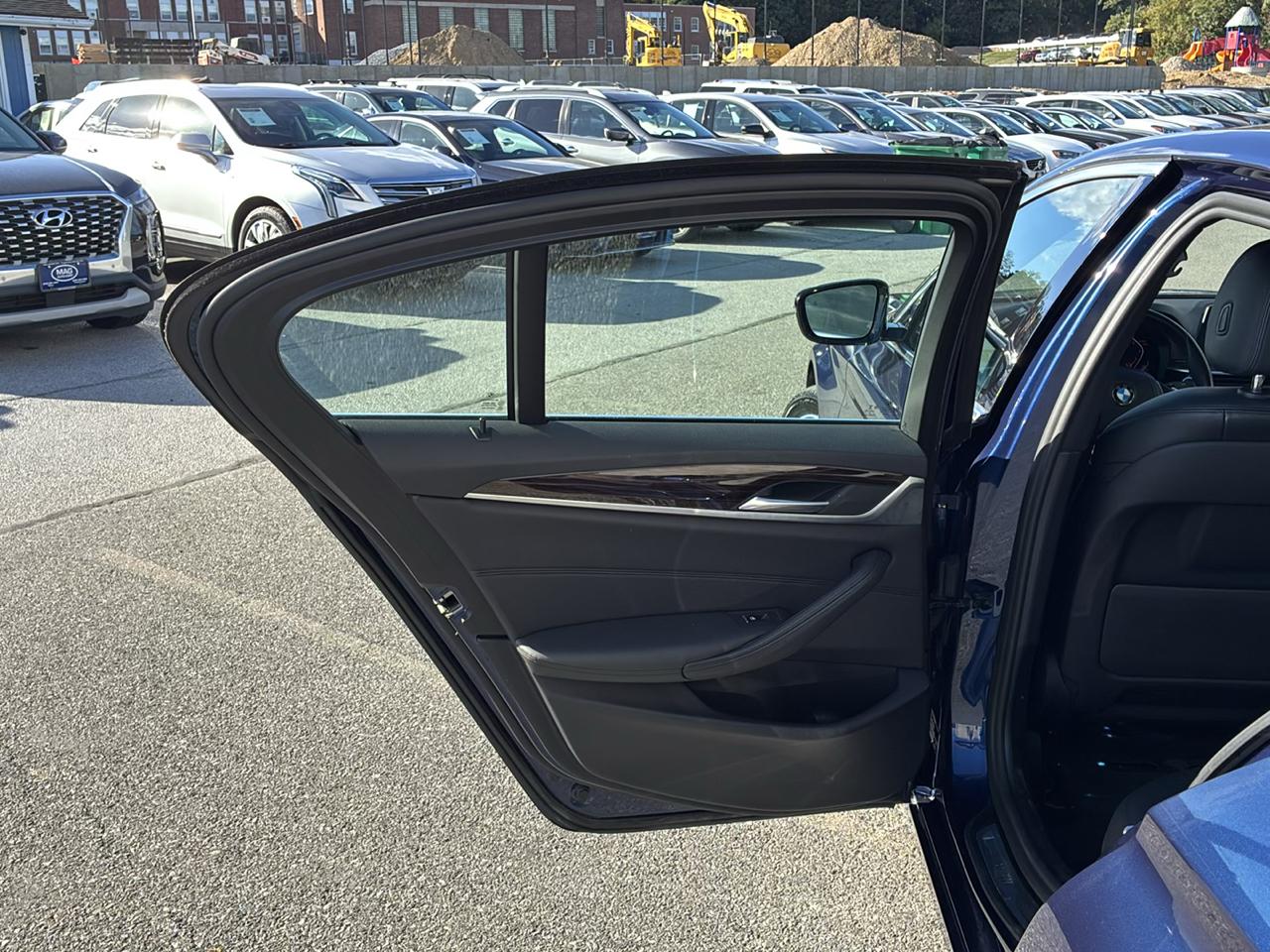 BMW 5-Series 530i xDrive 2020