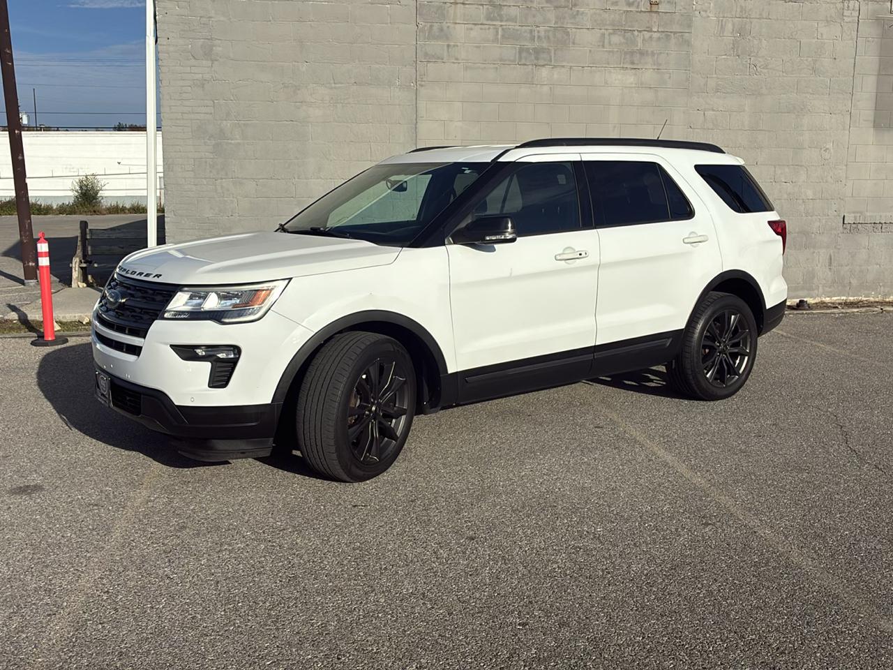 Ford Explorer XLT 4-Door 4WD 2018
