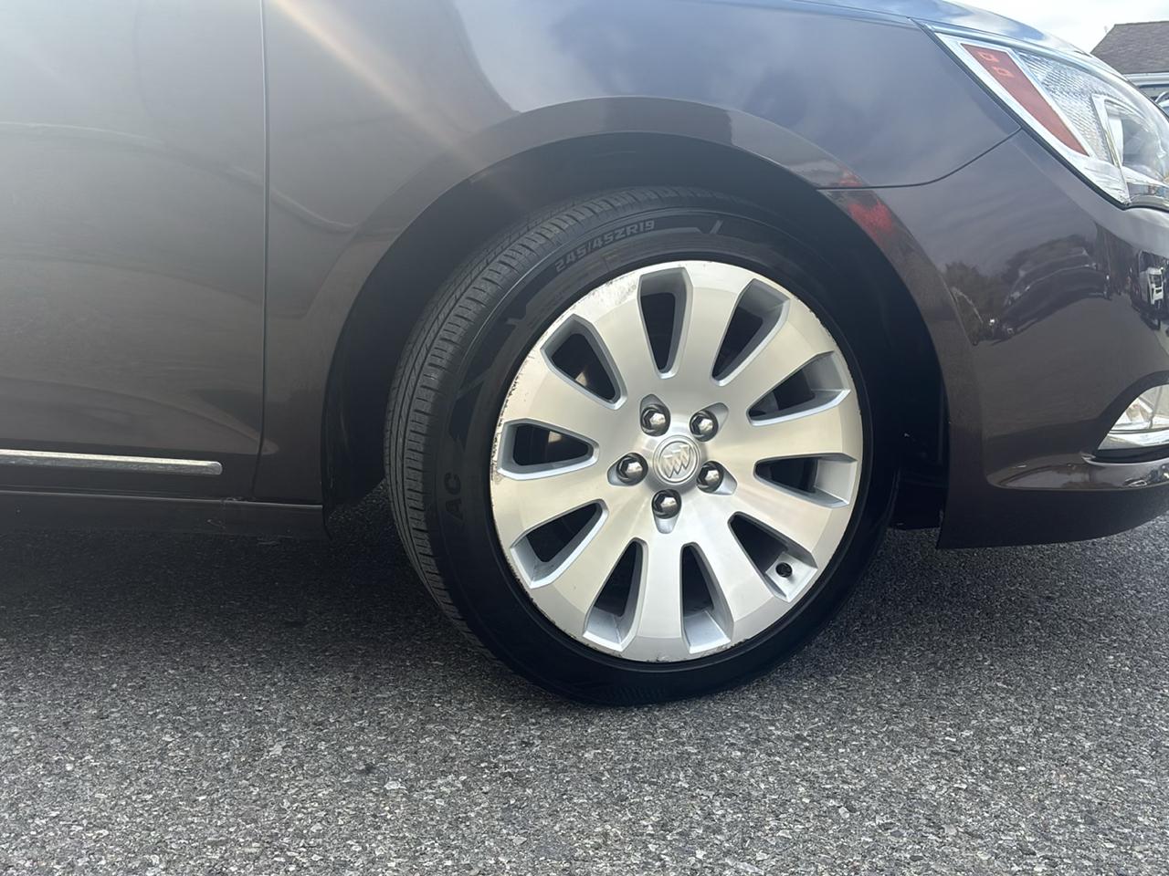 Buick LaCrosse Leather Package AWD 2015