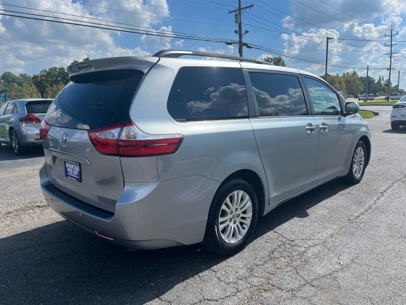 Toyota Sienna  2017 Toyota Sienna  2017