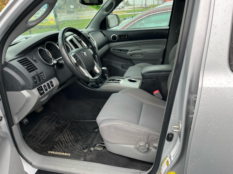 Toyota Tacoma Double Cab Long Bed V6 Auto 4WD 2012 Toyota Tacoma Double Cab Long Bed V6 Auto 4WD 2012