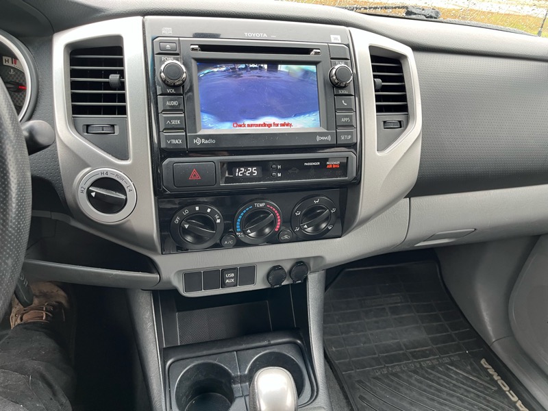 Toyota Tacoma Double Cab Long Bed V6 Auto 4WD 2012 Toyota Tacoma Double Cab Long Bed V6 Auto 4WD 2012