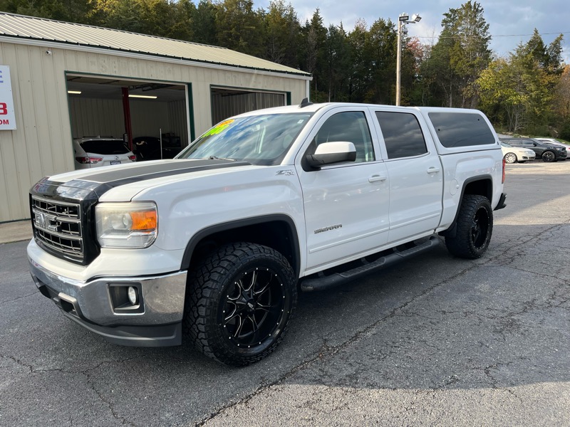 GMC Sierra 1500 SLE Crew Cab Long Box 4WD 2015 GMC Sierra 1500 SLE Crew Cab Long Box 4WD 2015