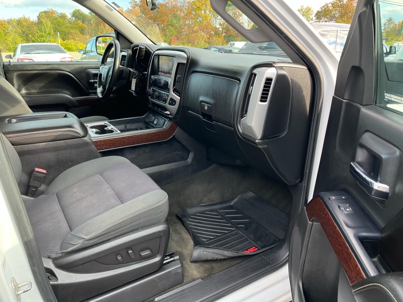 GMC Sierra 1500 SLE Crew Cab Long Box 4WD 2015 GMC Sierra 1500 SLE Crew Cab Long Box 4WD 2015