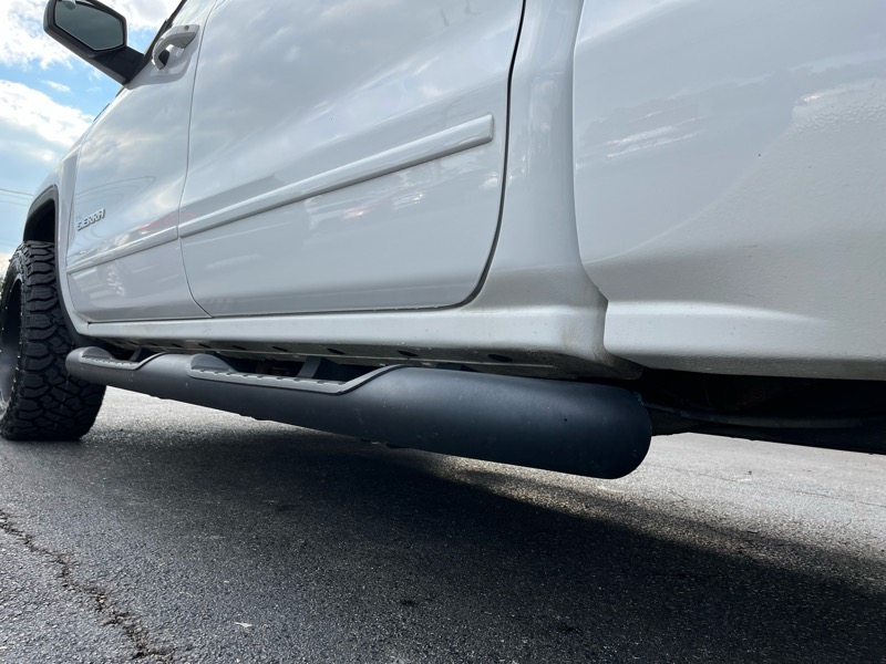 GMC Sierra 1500 SLE Crew Cab Long Box 4WD 2015 GMC Sierra 1500 SLE Crew Cab Long Box 4WD 2015