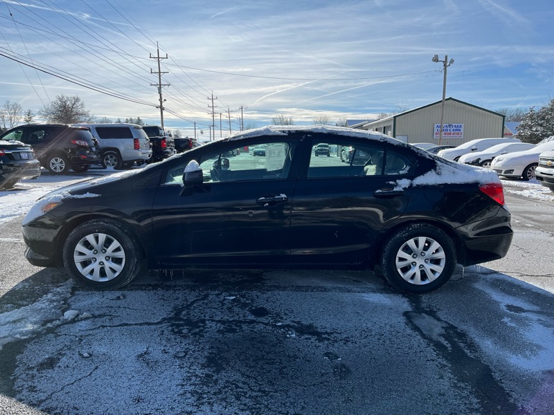 Honda Civic LX Sedan 5-Speed AT 2012