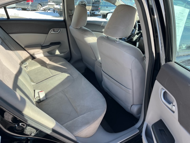 Honda Civic LX Sedan 5-Speed AT 2012