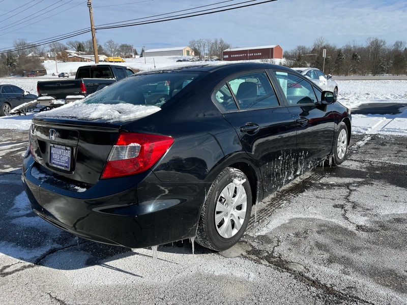 Honda Civic LX Sedan 5-Speed AT 2012