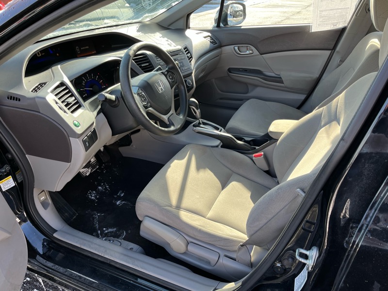 Honda Civic LX Sedan 5-Speed AT 2012