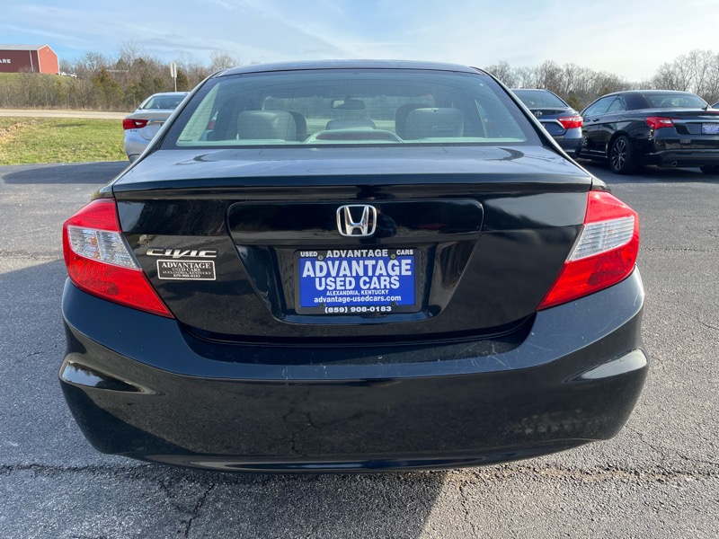 Honda Civic LX Sedan 5-Speed AT 2012