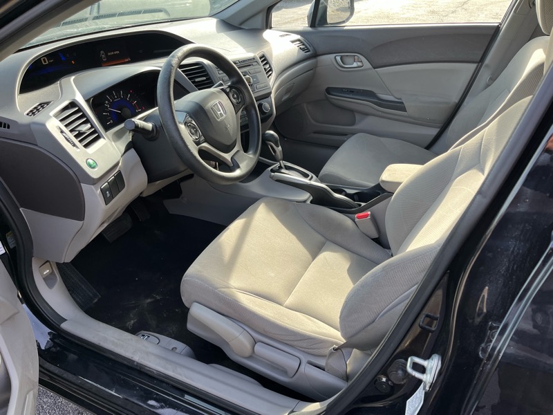 Honda Civic LX Sedan 5-Speed AT 2012