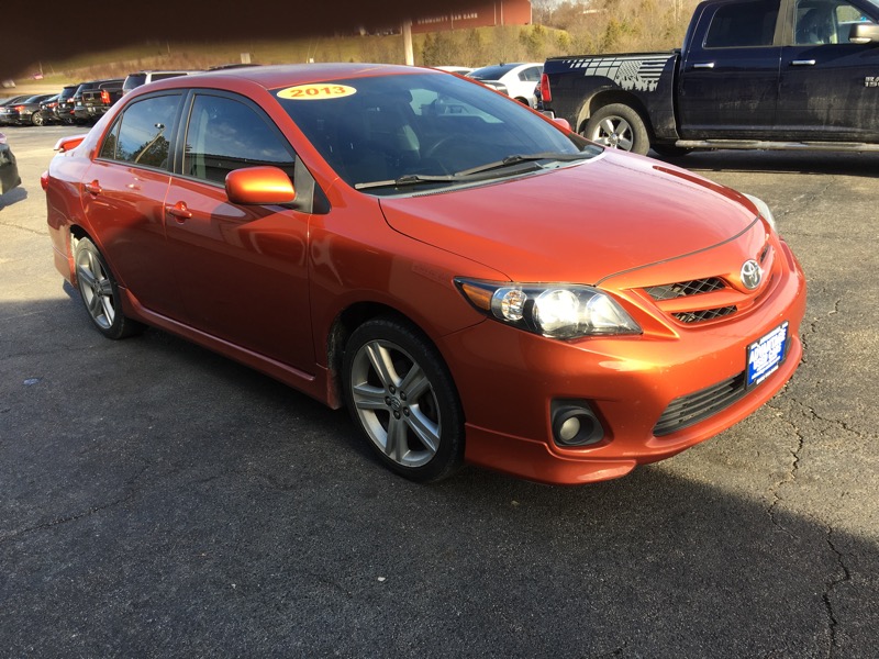 Toyota Corolla S 4-Speed AT 2013