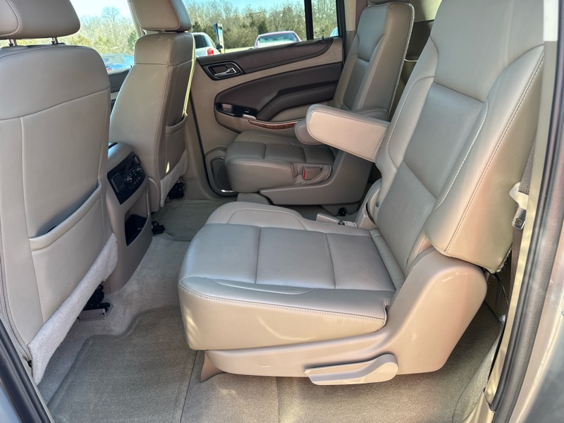 Chevrolet Suburban Premier 4WD 2017