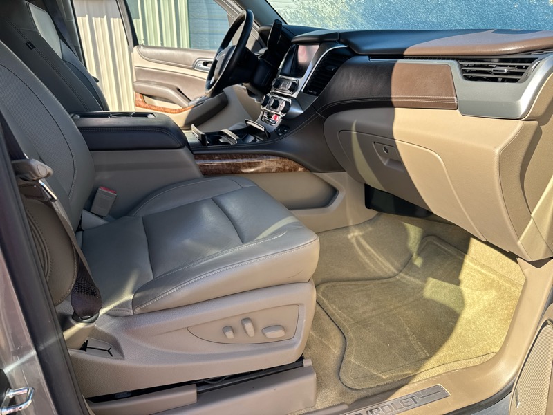 Chevrolet Suburban Premier 4WD 2017