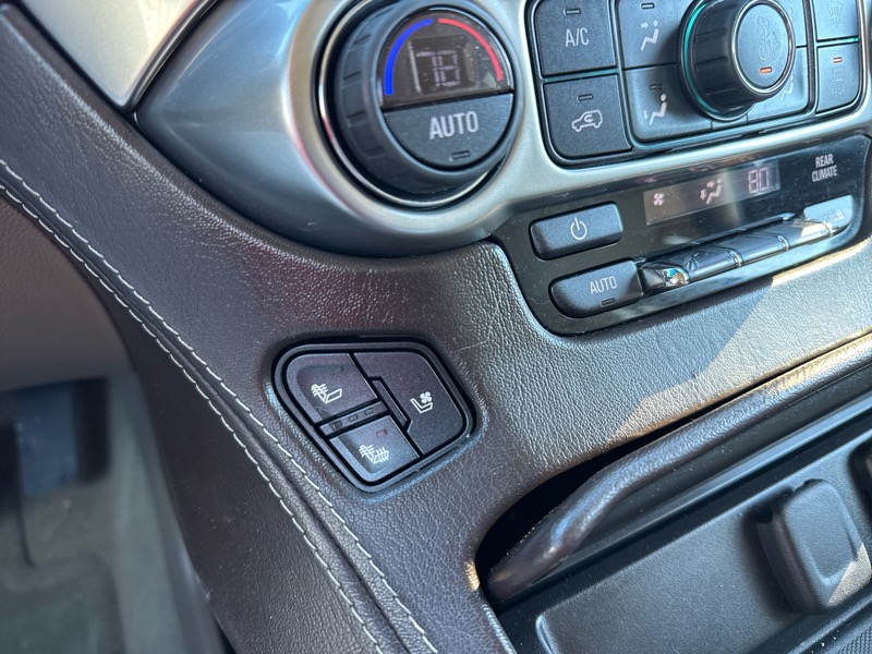 Chevrolet Suburban Premier 4WD 2017