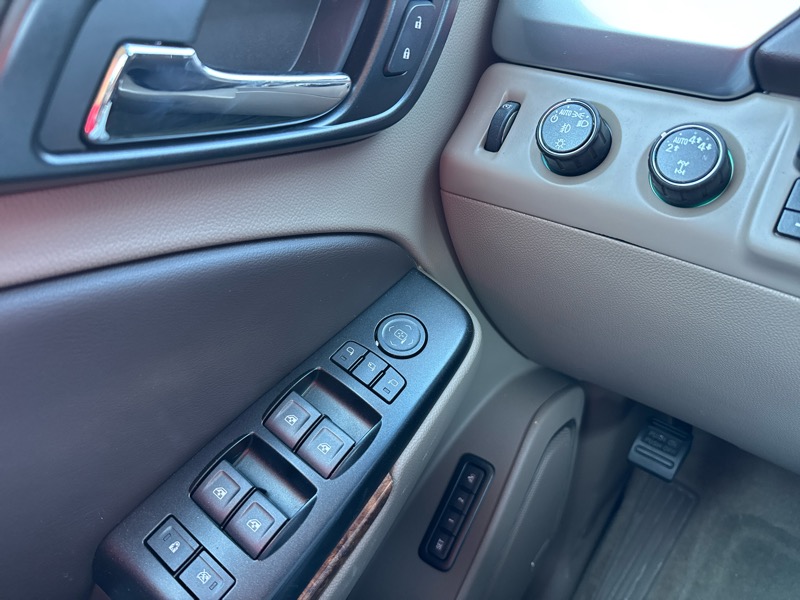 Chevrolet Suburban Premier 4WD 2017