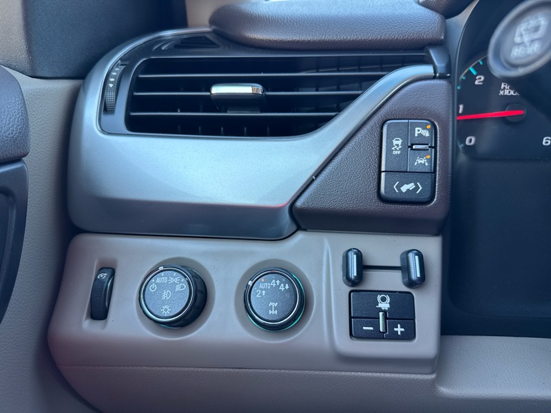 Chevrolet Suburban Premier 4WD 2017