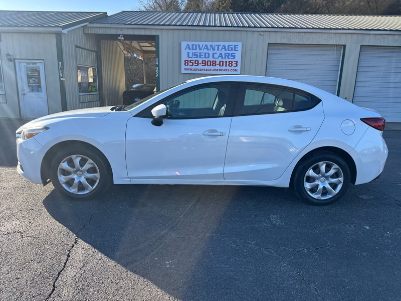 2017 Mazda MAZDA3 i Sport AT 4-Door