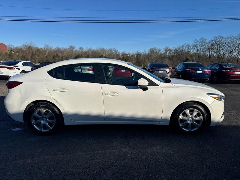 Mazda MAZDA3 i Sport AT 4-Door 2017
