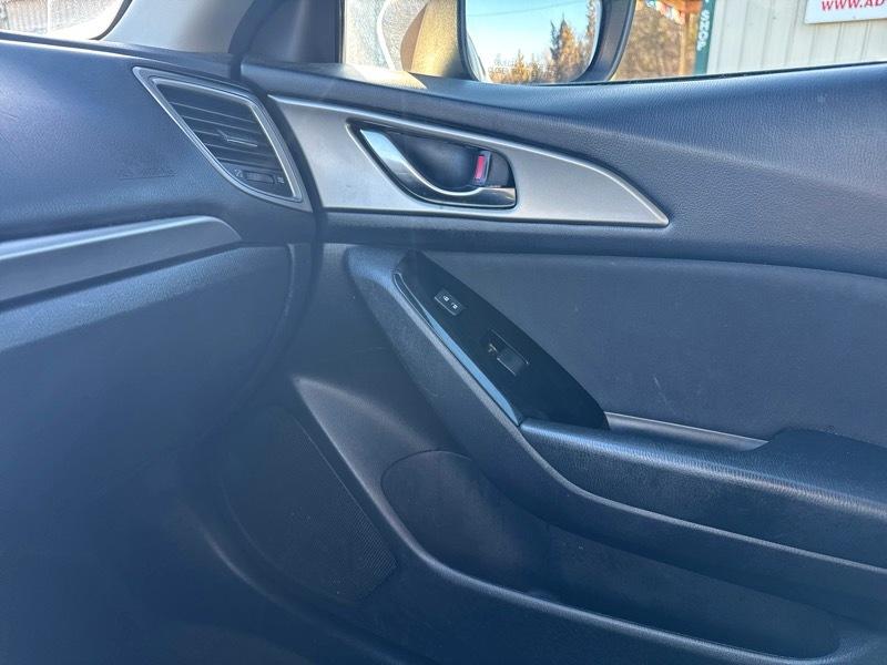 Mazda MAZDA3 i Sport AT 4-Door 2017