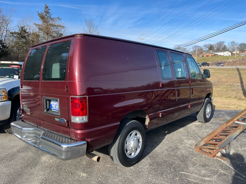 Ford Econoline E-250 2011