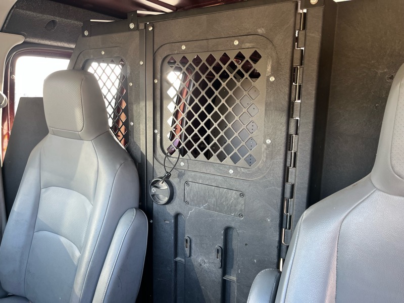 Ford Econoline E-250 2011