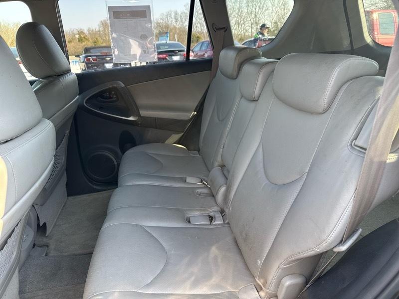 Toyota RAV4 Limited V6 2WD 2009