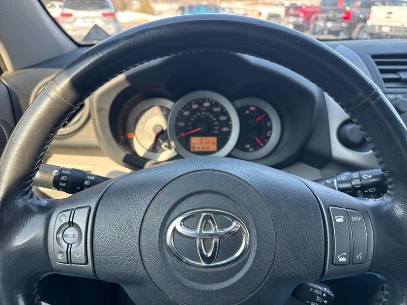 Toyota RAV4 Limited V6 2WD 2009