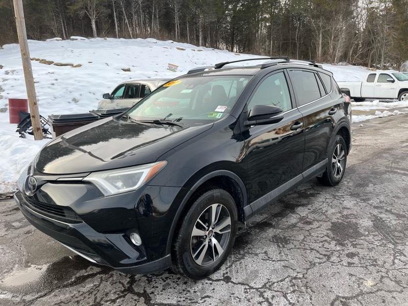 Toyota RAV4 XLE AWD 2017