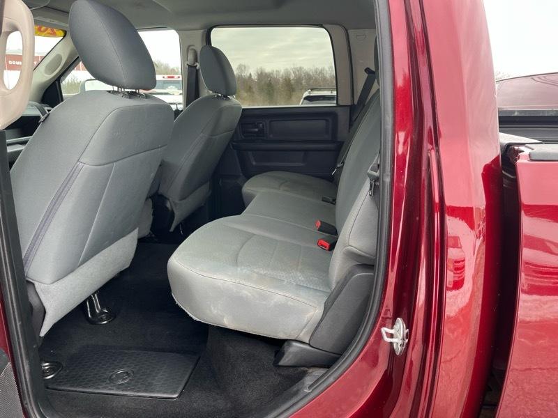 RAM 2500 Tradesman Crew Cab SWB 4WD 2016