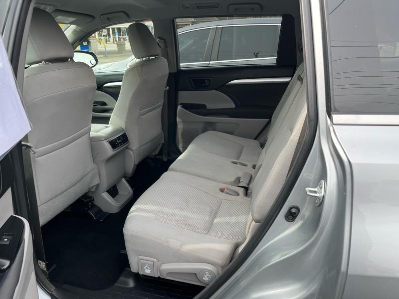 Toyota Highlander LE Plus AWD V6 2018