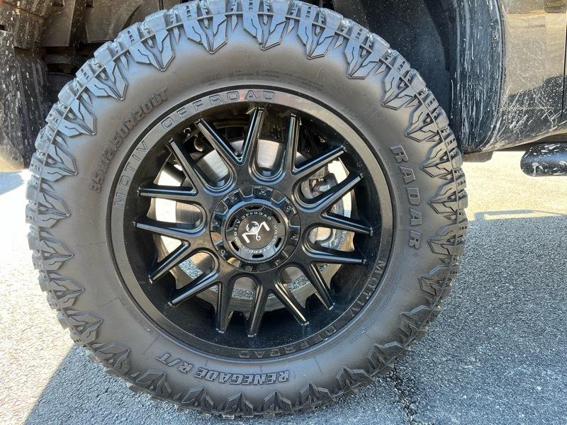 Nissan Titan S Crew Cab 4WD 2018